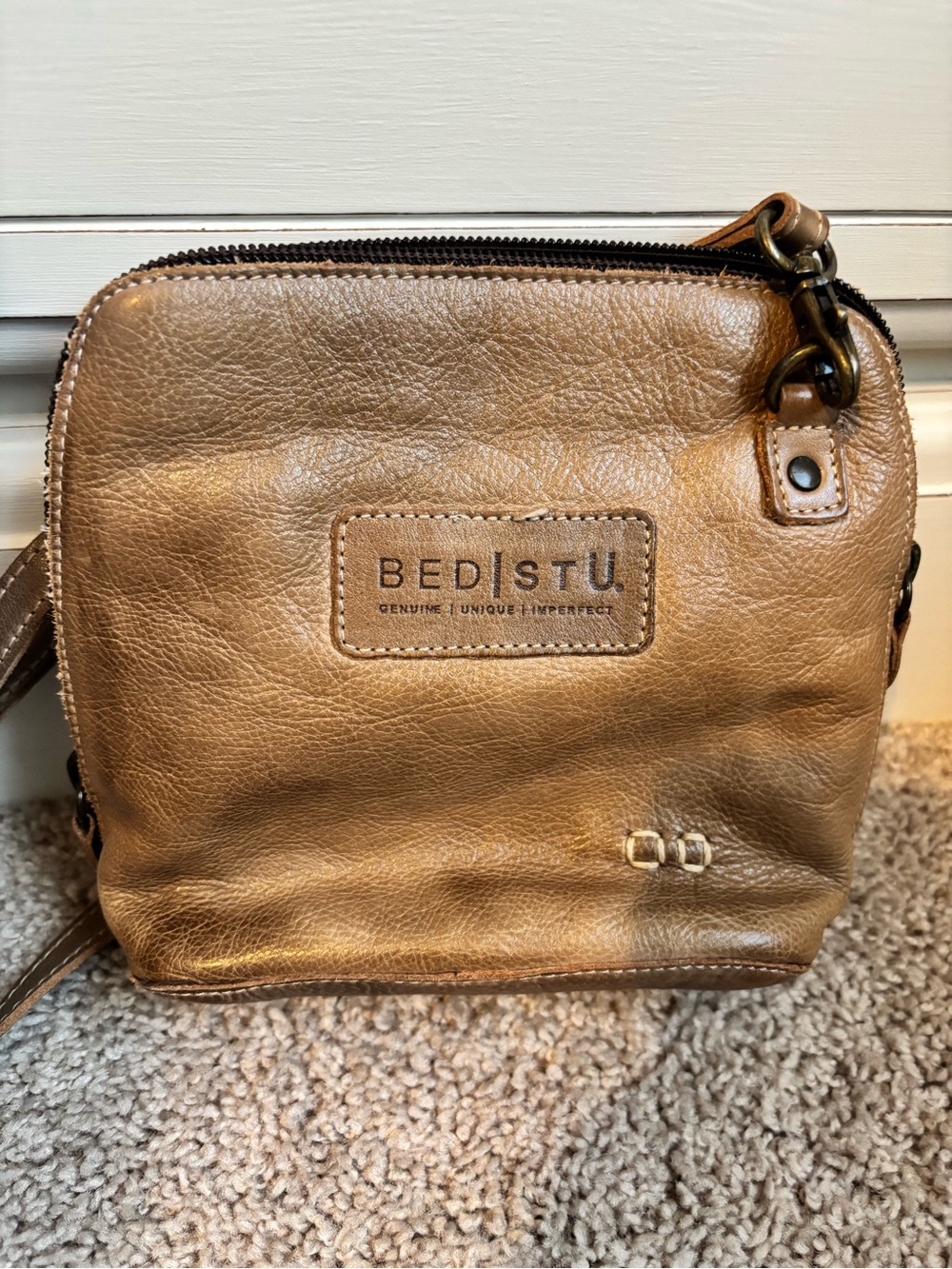 BED|STU Ventura Taupe Rustic Distressed Tan Leather Mini Crossbody EUC